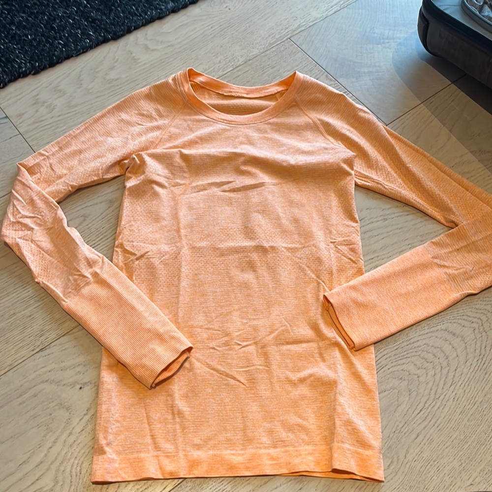 Lululemon long sleeve, peach sport shirt